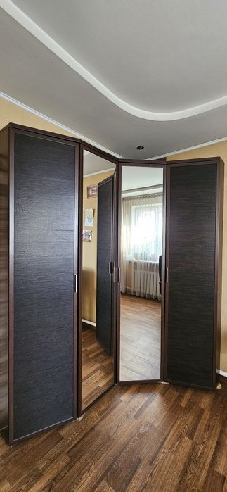 Шкаф угловой, из 4 модулей