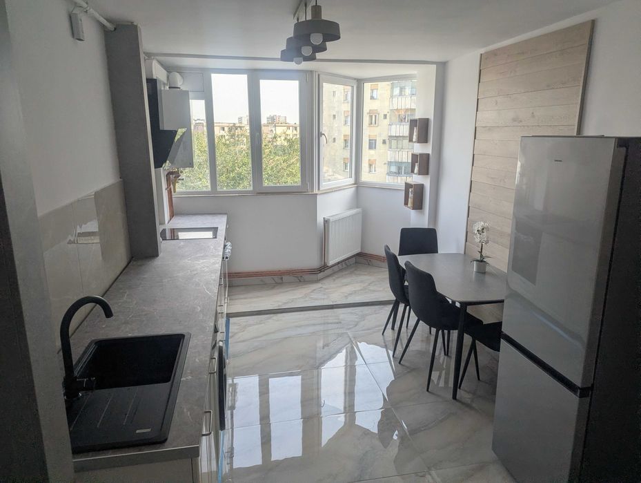 Inchiriez apartament doua camere, Fabricii vis-a-vis de Kauflan