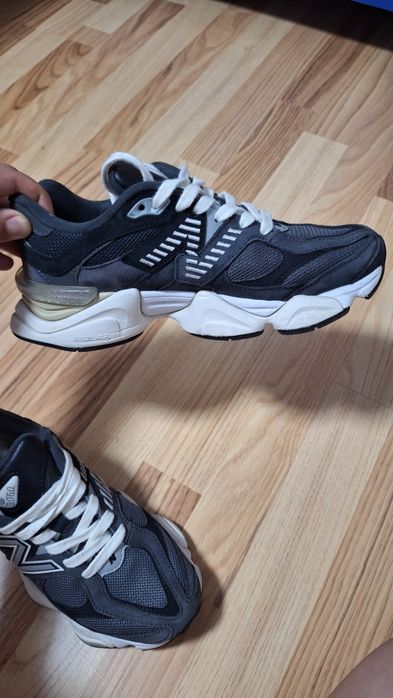 Adidași New Balance 9060