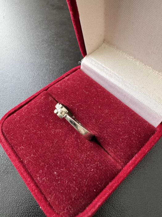 Кольцо золотое с бриллиантом 585