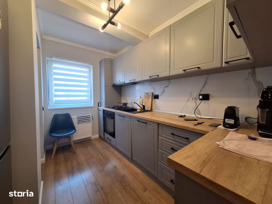 Apartament cu 3 camere, 2 bai, 2 balcoane, zona Terra — fotografia 1