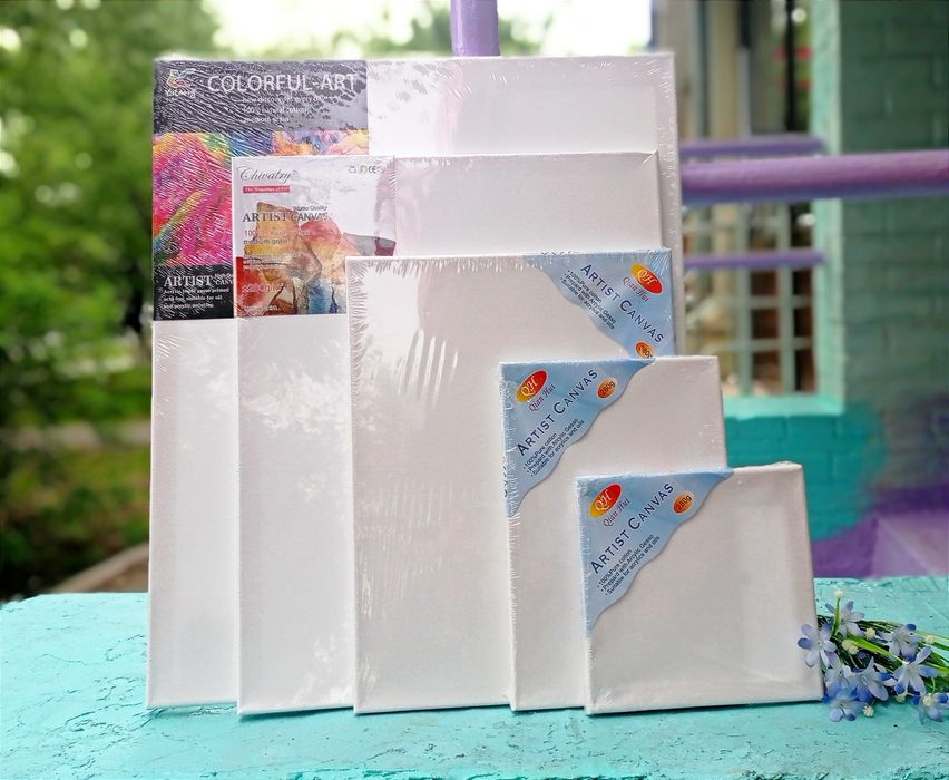 Холсты на подрамниках и на картоне