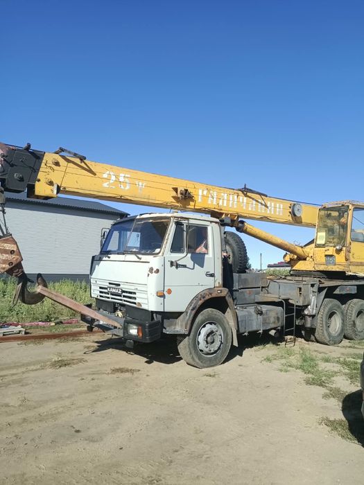 Продам кран Галичанин 25 тонн.