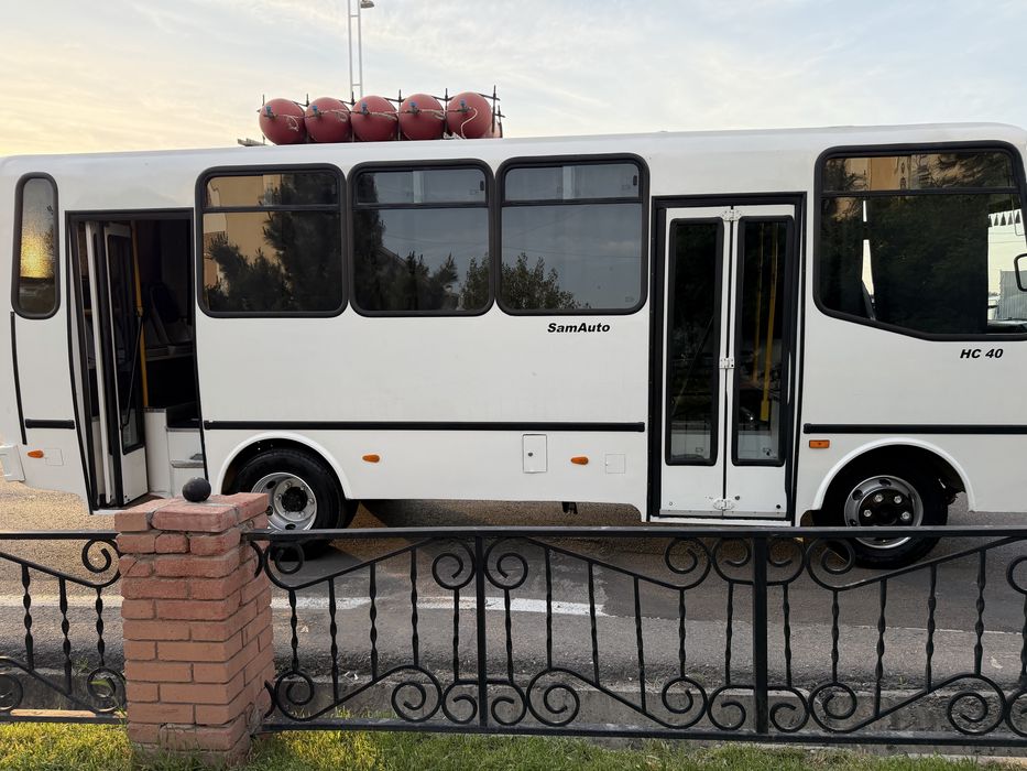 Isuzu sotiladi 2016. Avtobus