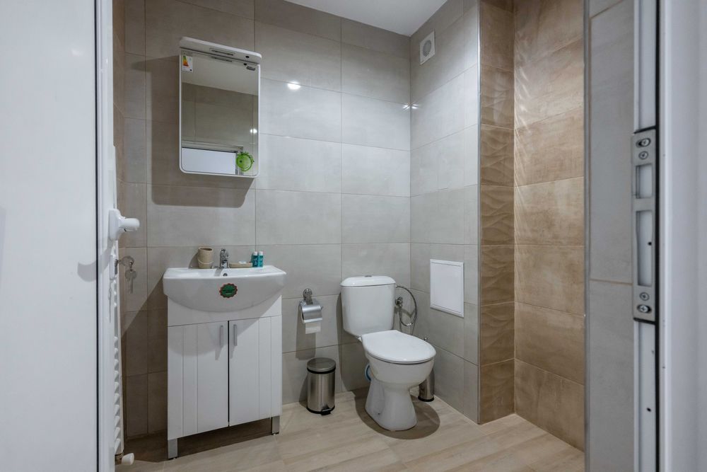 Дава се под наем Двустаен апартамент в София, Хиподрума - 80 кв.м за 900 € - Снимка #10