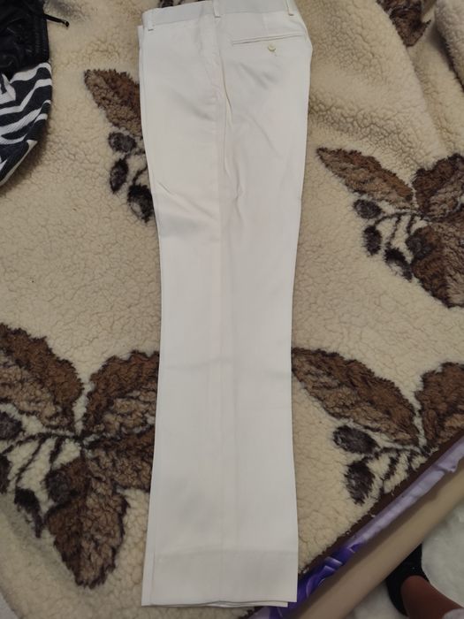 Costum elegant pentru ocazii