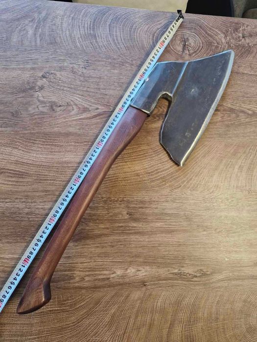 Стара брадва "Гъше перо"