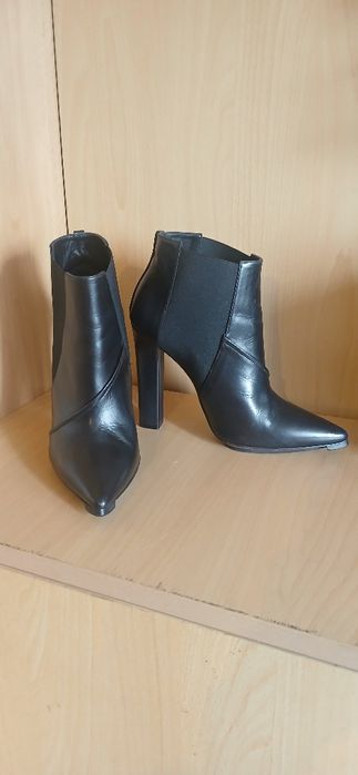 Боти и обувки естествена кожа