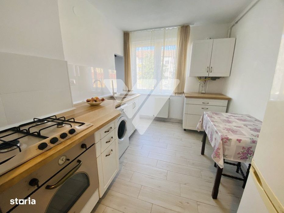 Apartament 2 camere mobilat etaj 2 zona Terezian Sibiu — fotografia 1
