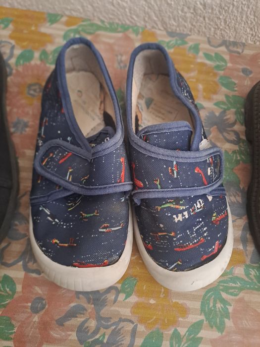 Детски обувки и пантофки