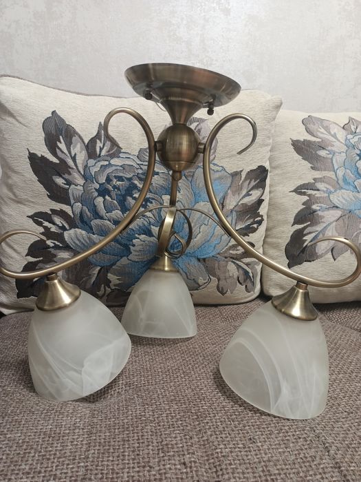 Люстры в наличии