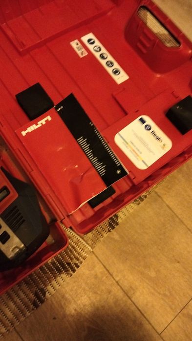 Pistol de ampuscat cuie beton Hilti cu butelie de gaz G X3 nou nouț