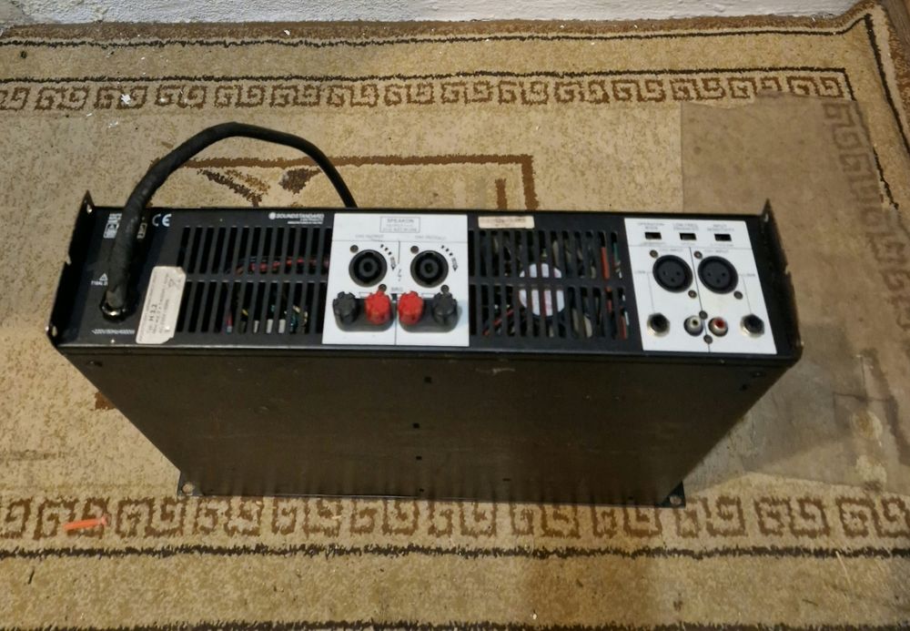 Amplificator(putere) sound standard sau schimb