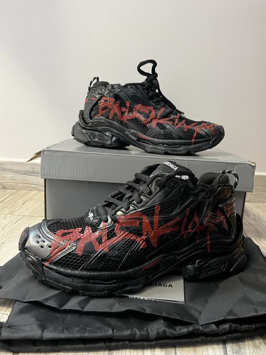 Balenciaga Runner Noi Marime 43 Black Red