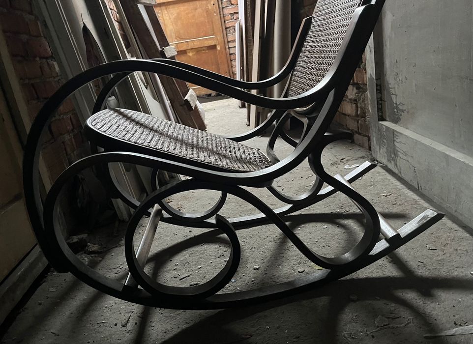 Люлеещ се стол ратан