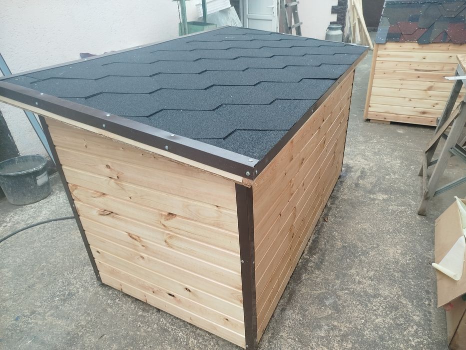 Будка для собаки с тамбуром