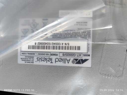 Switch Gigabit 8 porturi Allied Telesis AT-GS920/8 - Nou, la cutie