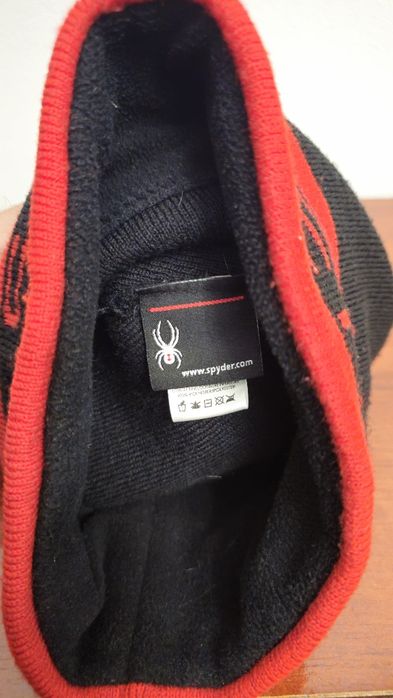 Caciula de ski spider .