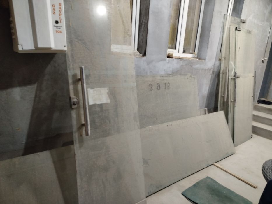 Каленный стекло разные б/у