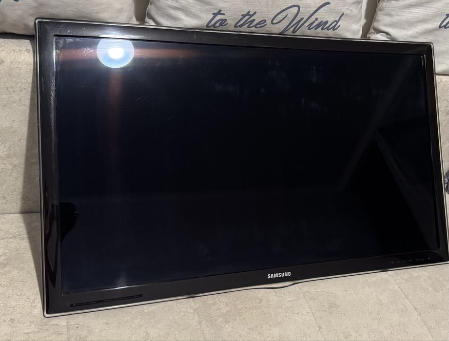 Телевизор Samsung Smart Tv