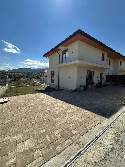 Casa tip duplex Cisnădie nouă !