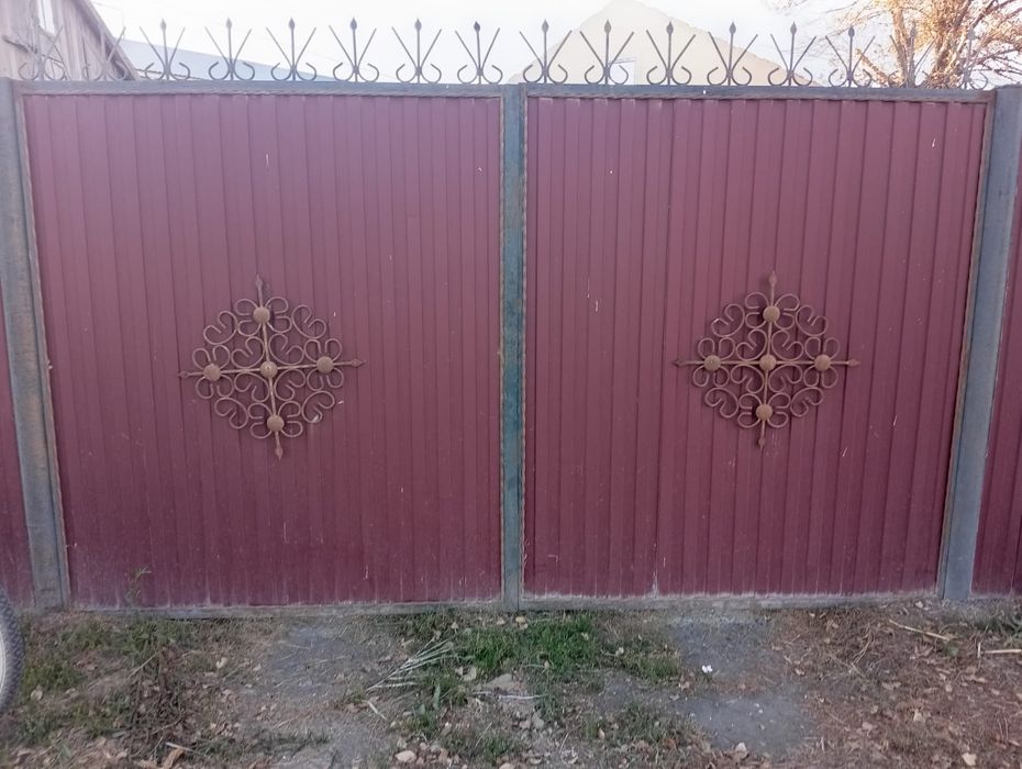 Срочно продаю ворота с калиткой
