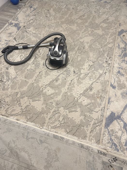 Ковер в хорошем состияния