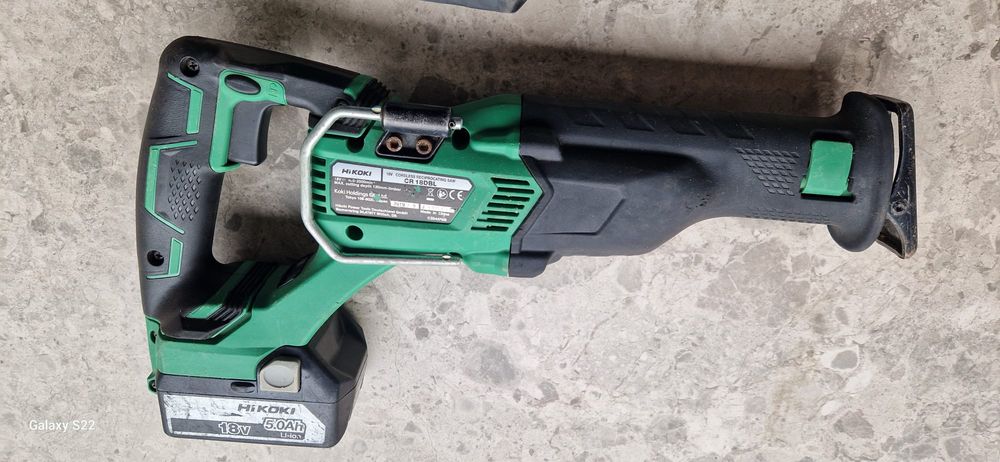 Hikoki ferestrău sabie pe acumulator