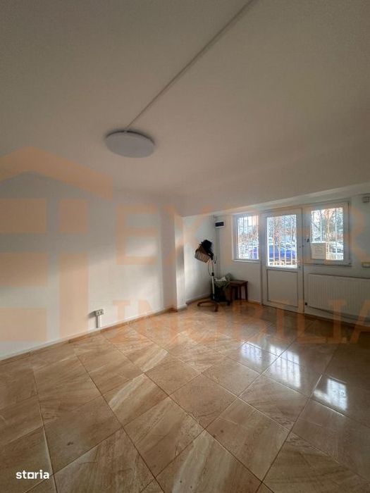 Spatiu Comercial D+P+1, situat in zona Centrala