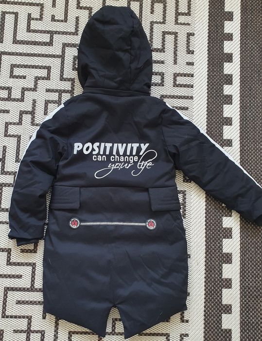 Куртка зимняя, новая, для девочек.