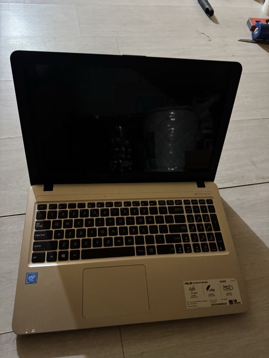 Laptop de vanzare