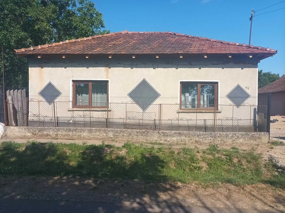 Vând casă în Abrămuț