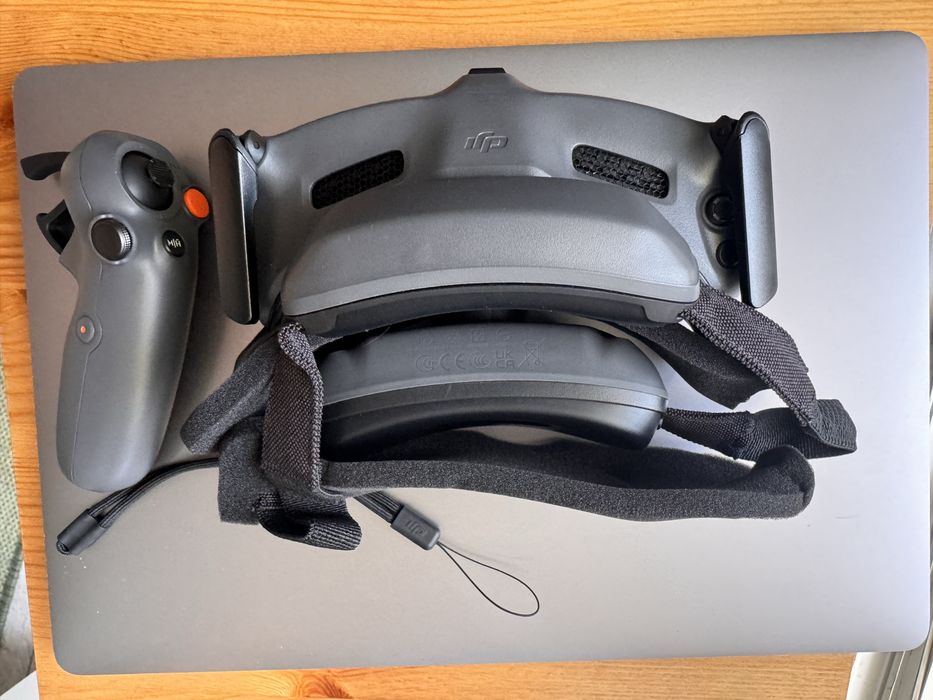 DJI GOGGLES З+ DJI RC Motion 3 noi
