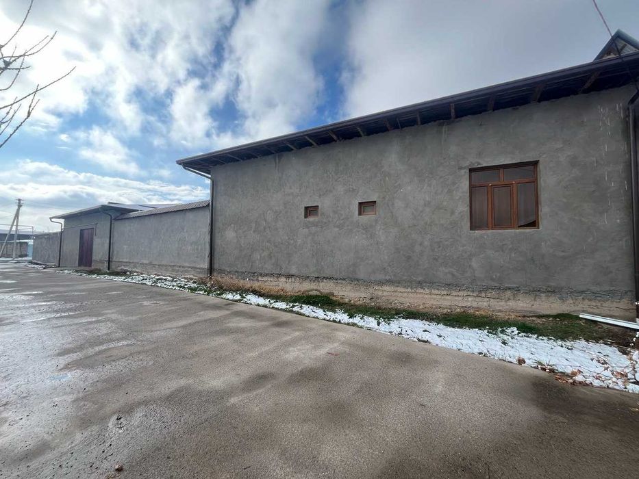 Yengi 16 yillik mahallasida uchastka sotiladi