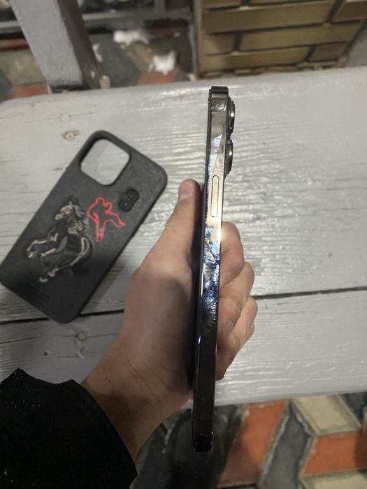 Продам айфон 13 про макс