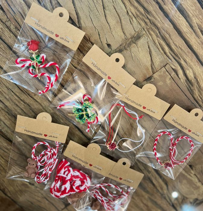 Ръчно изработени мартеници