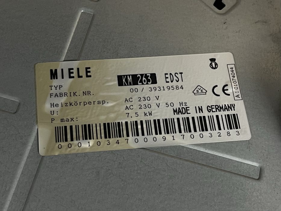 Стъклокерамичен плот Miele KM 263