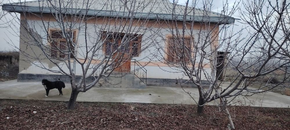 Uy sotiladi tayyor 4xonali