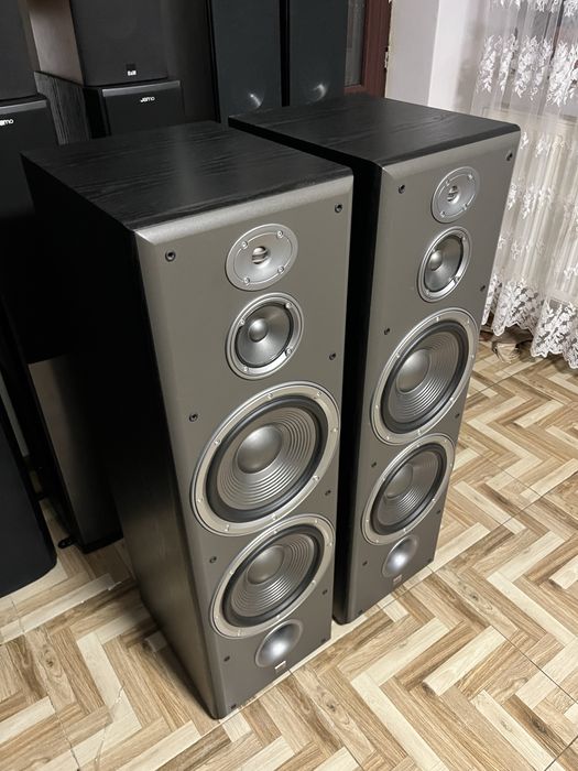 Boxe imense JBL-E100 Cap de serie