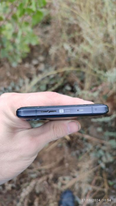 Redmi k40 gaming 12. 256GB.