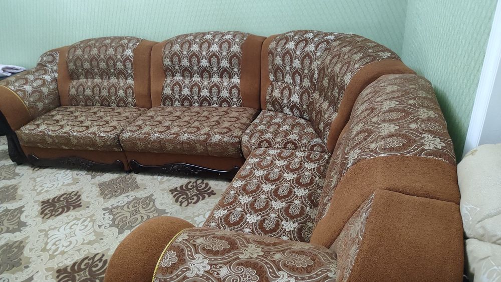 Продам уголок б/у