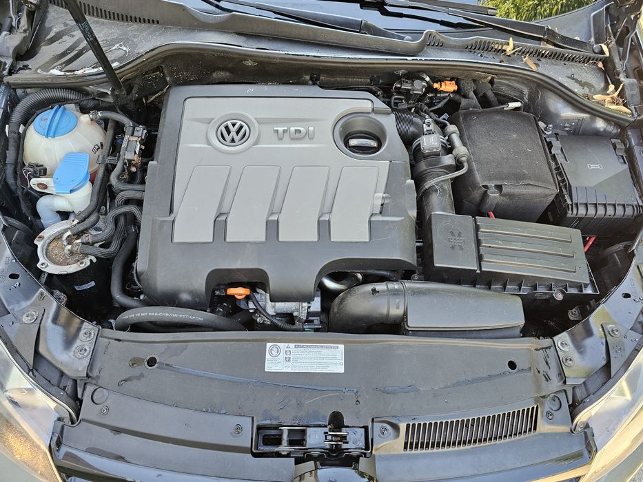 Volkswagen Golf 6  1.6 Tdi