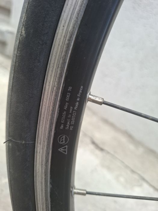 bicicleta cursiera b'twin triban 500 28" L