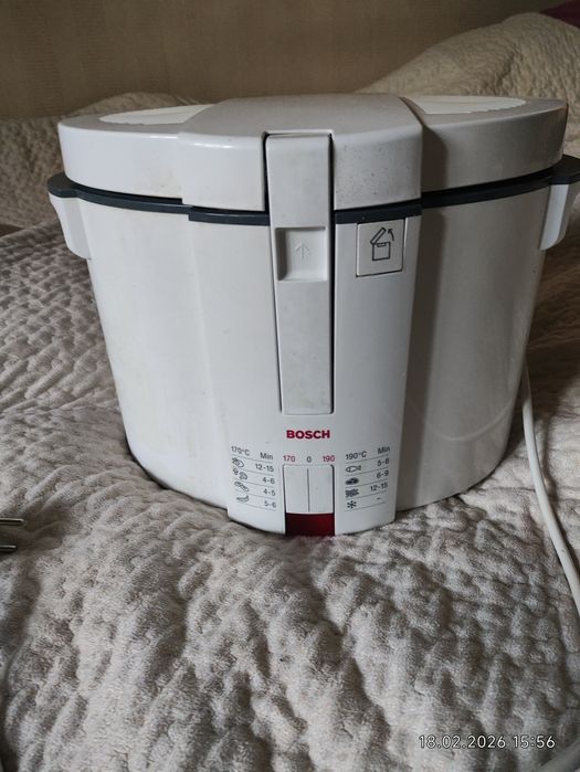 Продам  Фритюрницу BOSCH