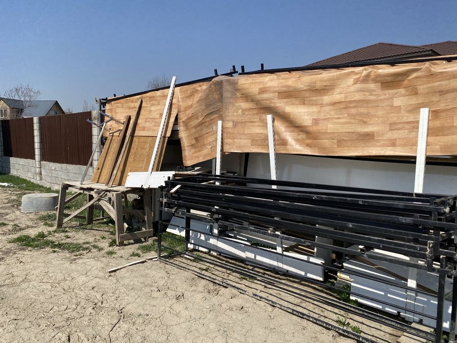 Торговое оборудование для магазина одежды (полный комплект)