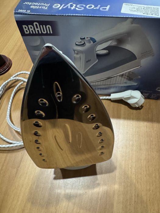 Fier de calcat cu abur Braun