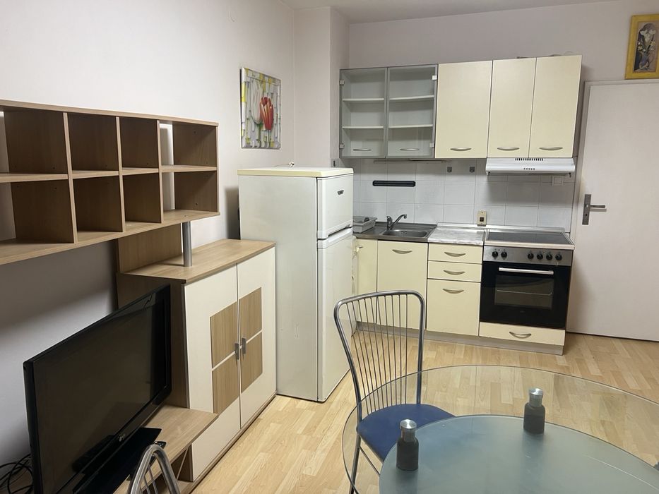 Дава се под наем Двустаен апартамент в София, Гео Милев - 55 кв.м за 510 € - Снимка #3