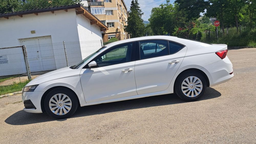 SKODA Octavia 2021 — imagine 4