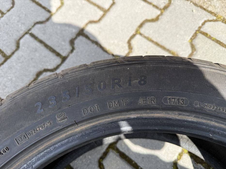 2бр. Летни Гуми С Борд 235/50R/18 -DUNLOP- DOT:1713, 5.4мм. *40€ за 2бр.*