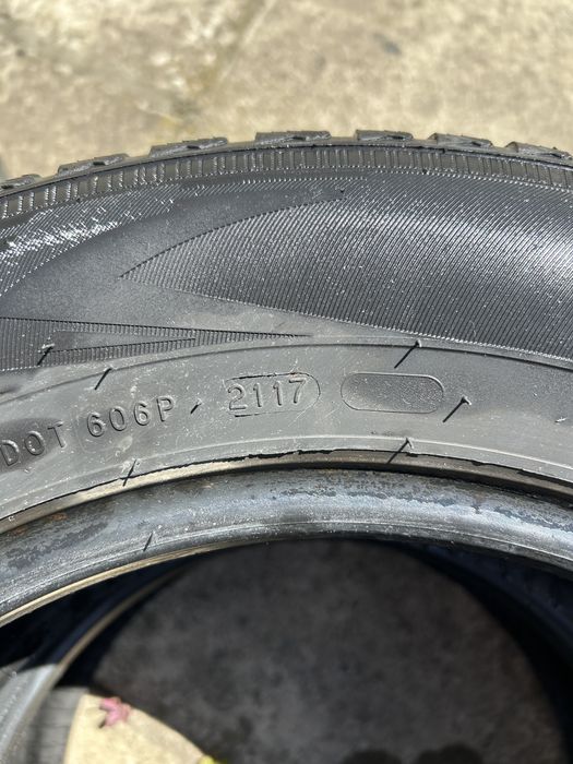Vand 4 anvelope de iarna NOKIAN WR D4